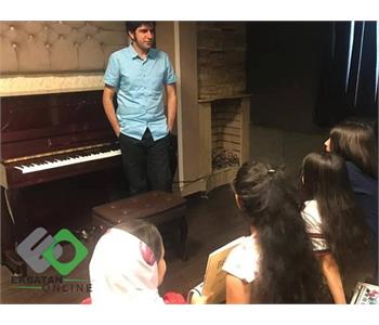 امید نیک بین - تدریس خصوصی گیتار و پیانو در اکباتان 2