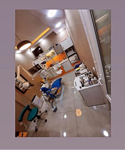 دکتر روزبه آریا - دندانپزشکی در اکباتان