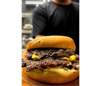 برو برگر - برگر در شهرک اکباتان 6