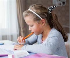 اختلال نوشتاری کودک و آنچه والدین باید بدانند و دقت کنند