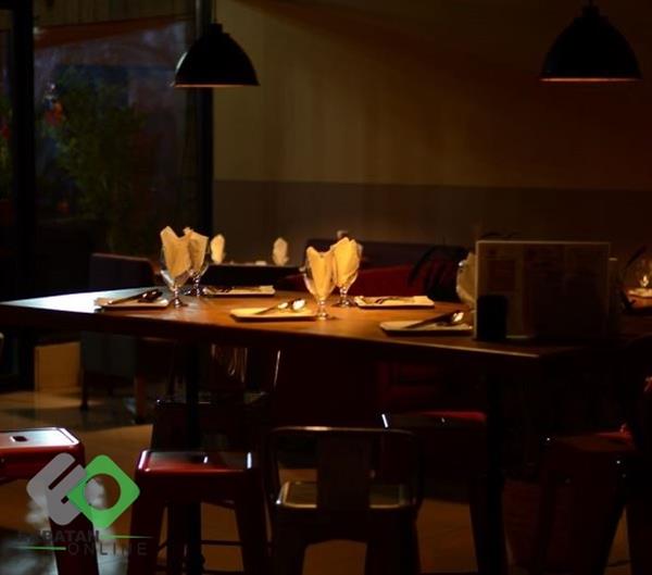 پیتزا هات اکباتان | پیتزا در اکباتان 3